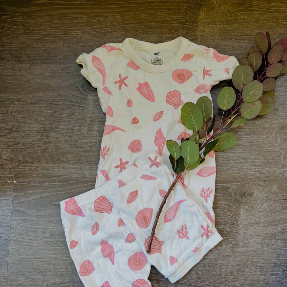 Kids Seashell Print Pajama Set
